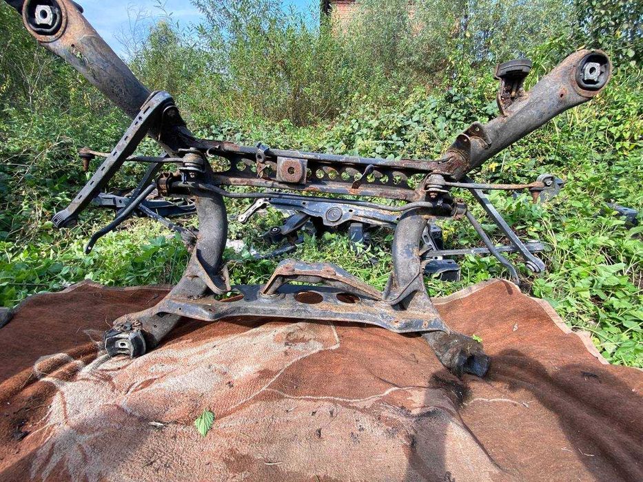 Підрамник подрамник задній Mercedes-Benz W140 Мерседес Авторозборка