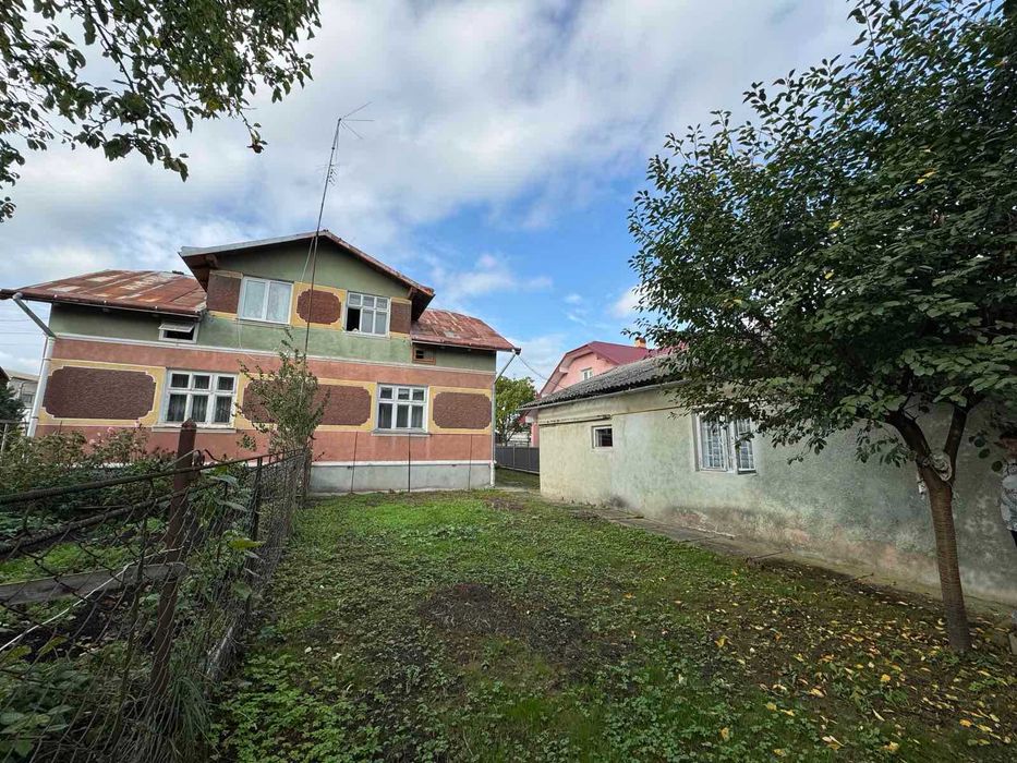 Продається половина будинку, р-н Нової Волощі, у м. Дрогобич!