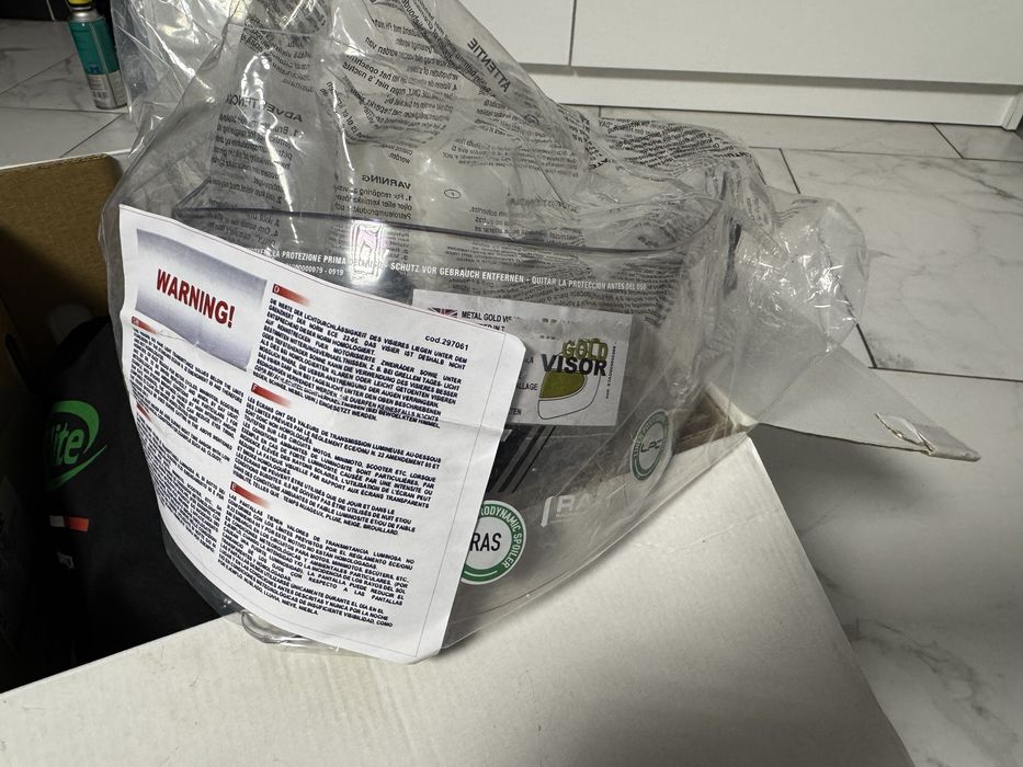 Шолом X-lite X-803 RS Ultra Carbon Golden Edition