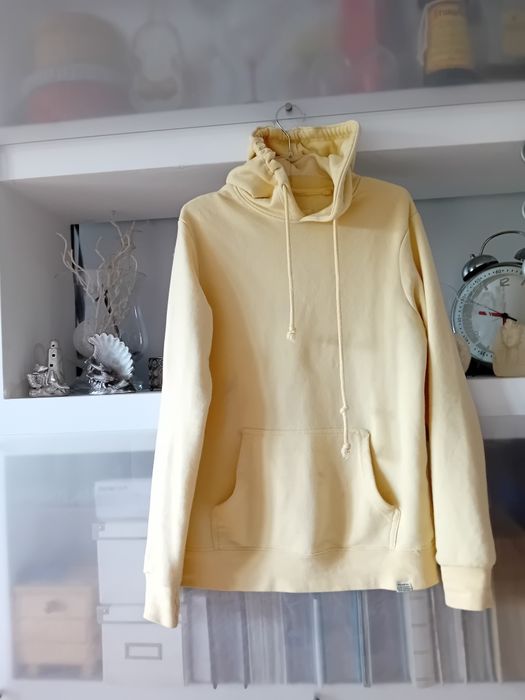 Pull and bear wygodna bluza jasnożółta