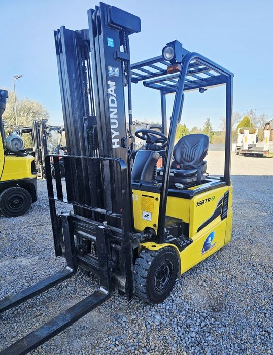 Wózek widłowy elektryczny HYUNDAI 2013 Rok 15BTR-9  TRIPLEX 1500kg tylko 4086h Przesuw transport gwarancja