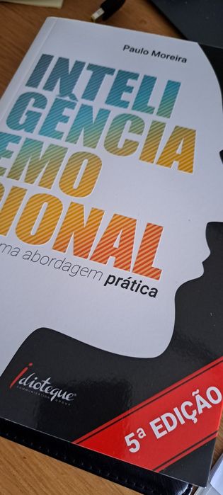 Livro Inteligência Emocional de Paulo Moreira