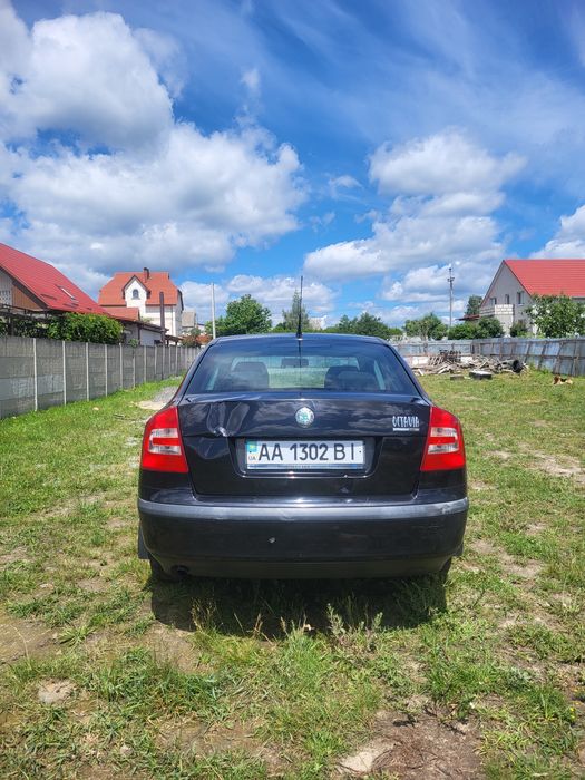 Skoda Octavia      .
