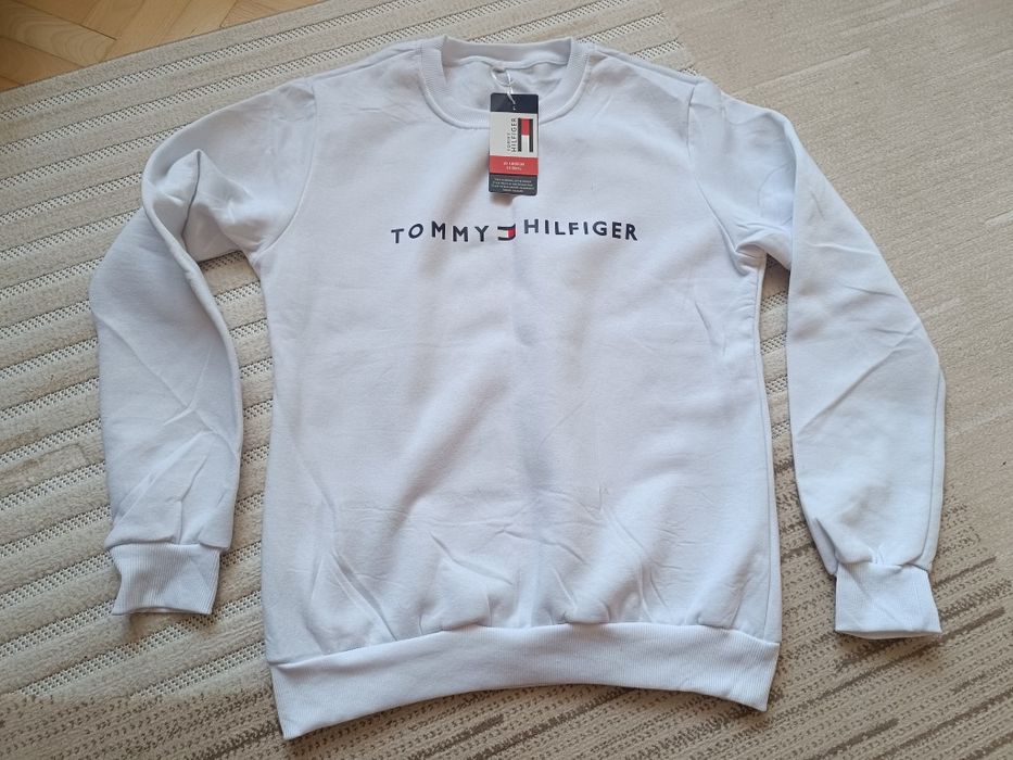 Bluza  dresowa L biała nowa
