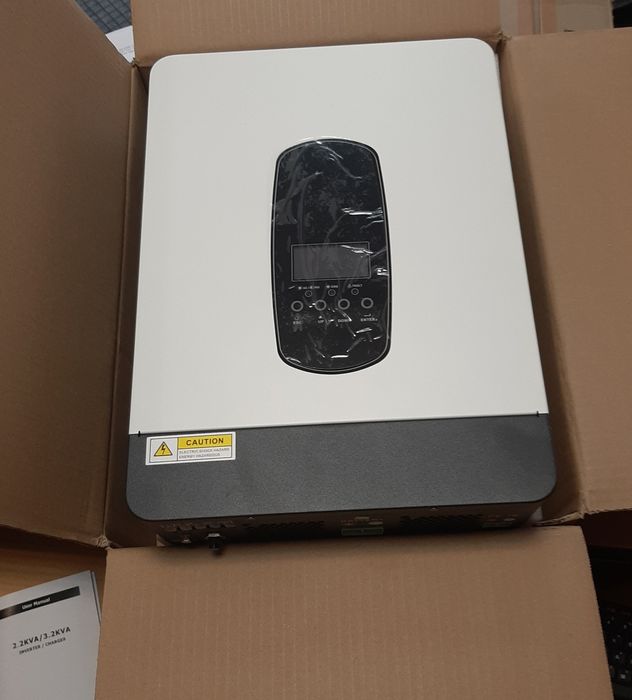 Гібридний інвертор 12v 1.8kW Номінальна потужність 1.8Кв чистий синус