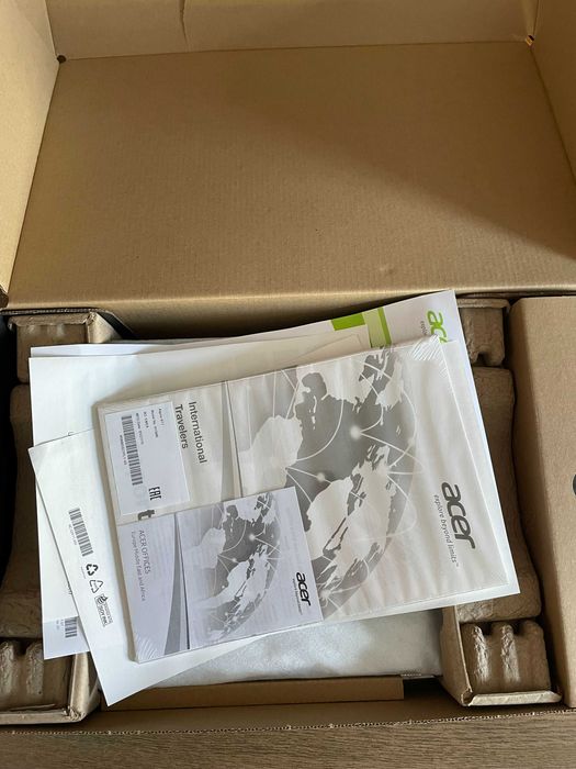 Laptop Acer Aspire R11 dotykowy
