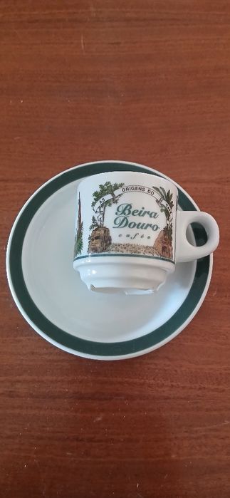 Chávena e pires de café