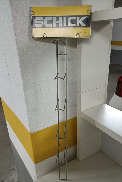 Expositor Lâminas de Barbear Schickk