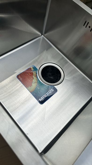 Кухонная мойка нержавеющая