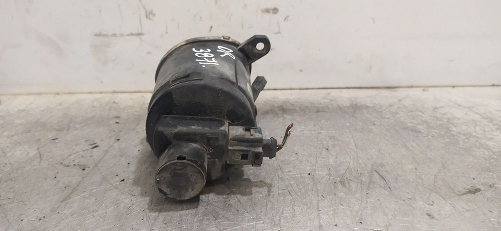 FAROL NEVOEIRO DIREITO VOLKSWAGEN PASSAT 2001 -3B7941700A