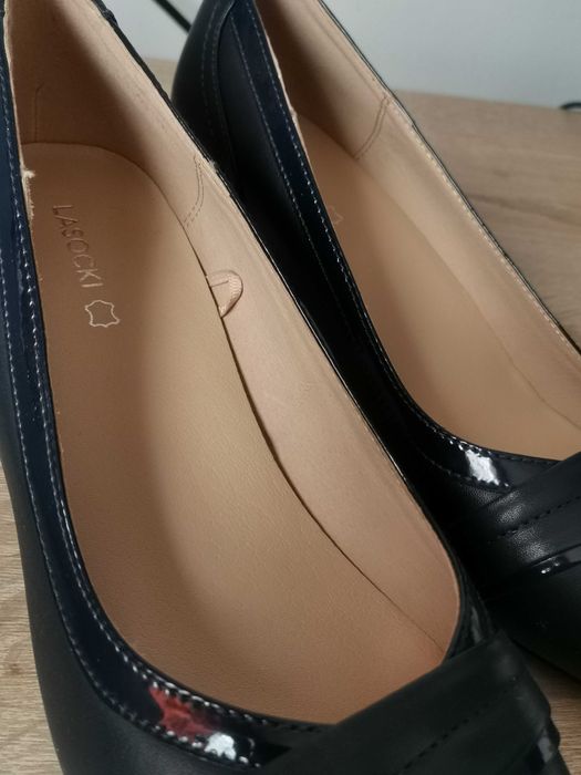 Granatowe czółenka Lasocki rozmiar 39