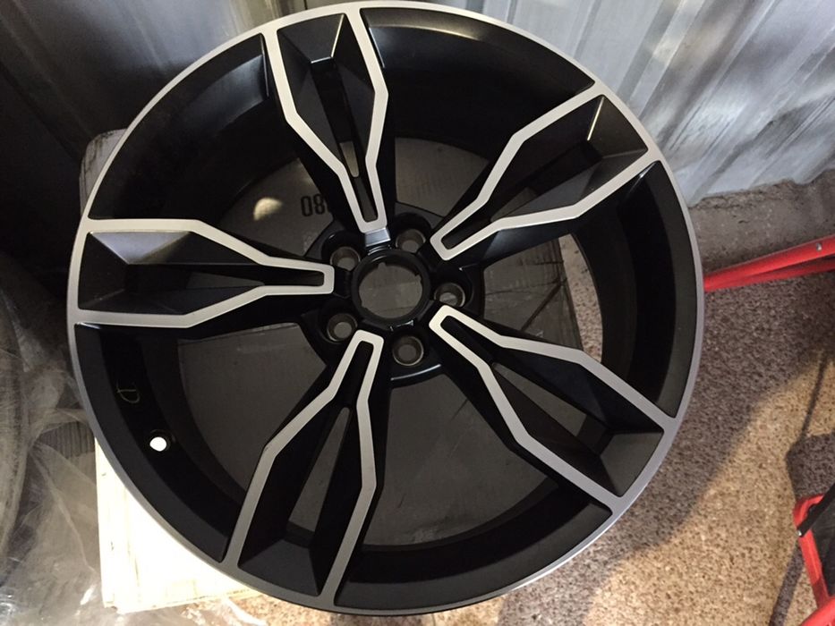 5/100 r18 диски audi A1 TT