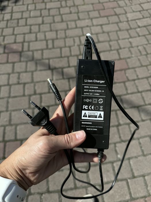 Електросамокат Kukirin Kugoo S3 PRO 8,8 Ампер/годин