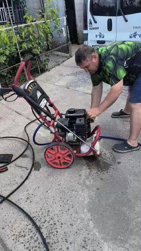 Бензинова мийка високого тиску.