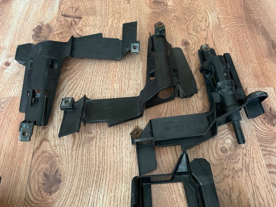 Кронштейн кріплення фари BMW F15 E53 X5 E39 E46 крепление фари БМВ Е60