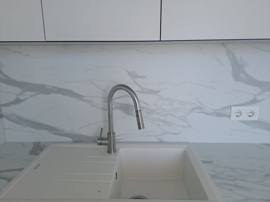 Продаж 1х-кімнатної квартири по пр-т. Злуки