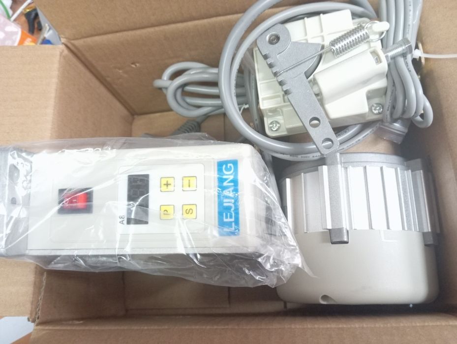 Серводвигун Lejiang A-8-550 для промислових швейних машин оверлоків