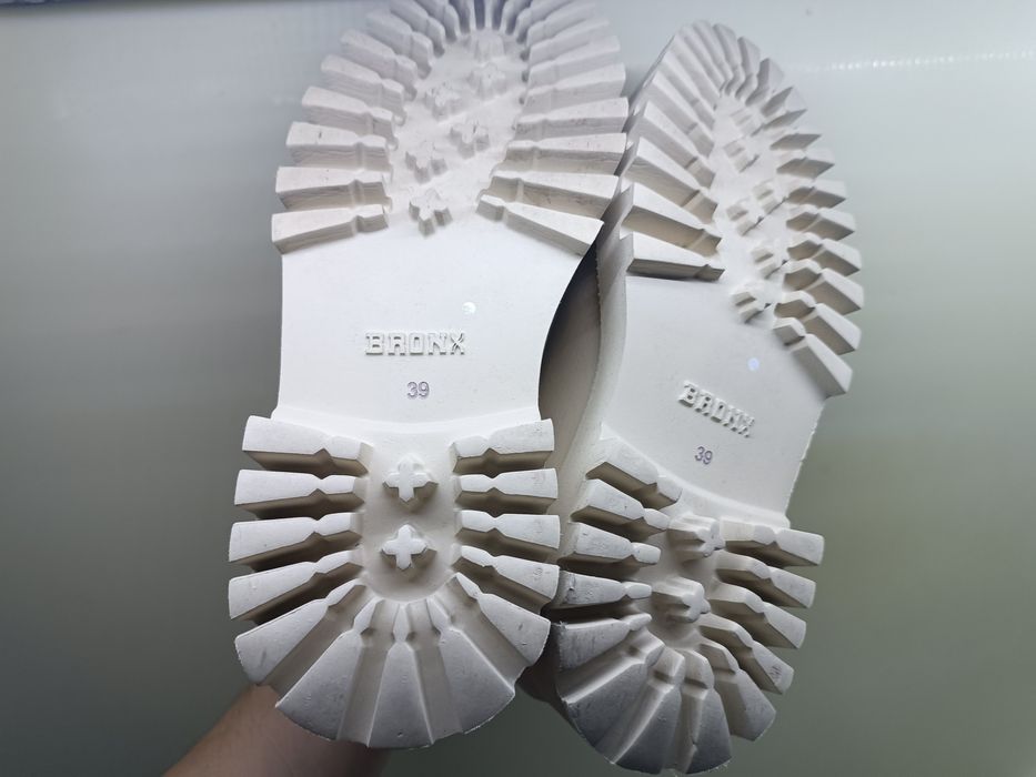 Черевики челсі Bronx 39 Groov-y на платформі