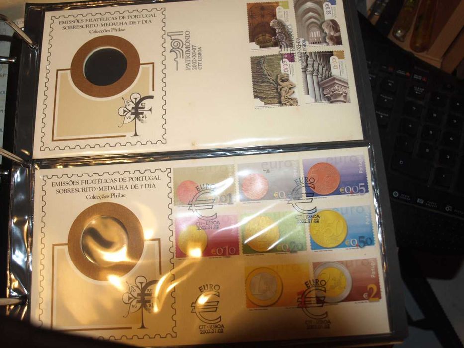 subescritos de 1º dia com respectivos selos