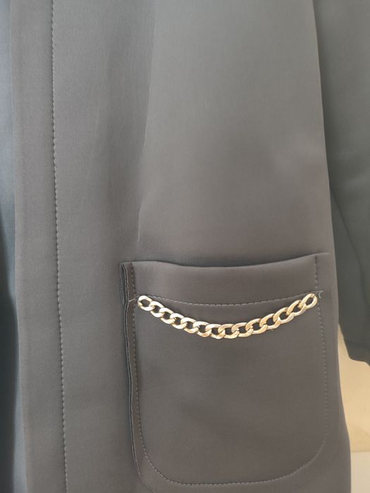 Гарний жіночий піджак