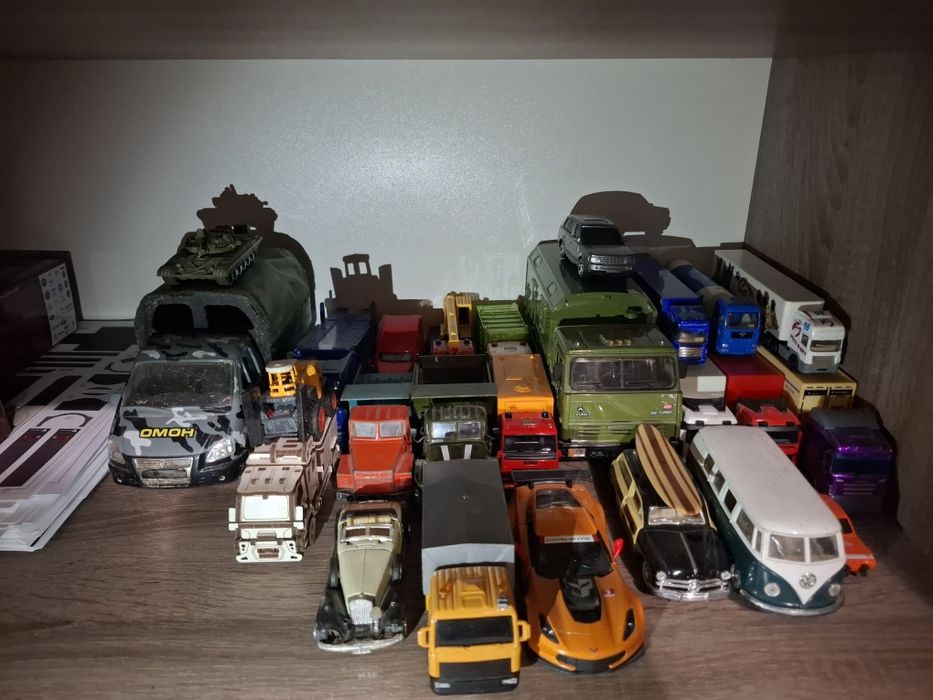 Продам масштабні моделі