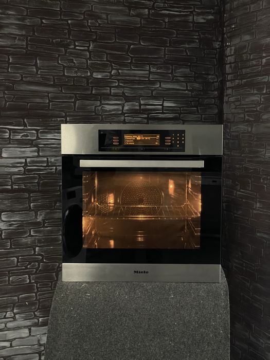 Духовка,Духова шафа Miele H 5681 BP | Укр.меню | Піроліз | З паром!