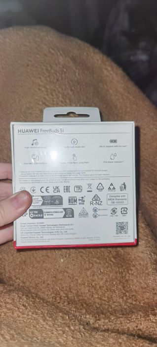Auriculares Huawei FreeBuds 5i.