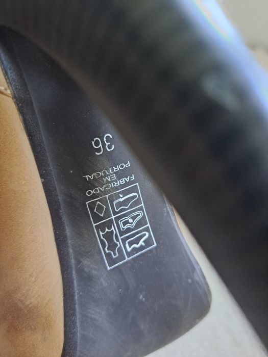 Sapatos altos compensados 36 meu pé