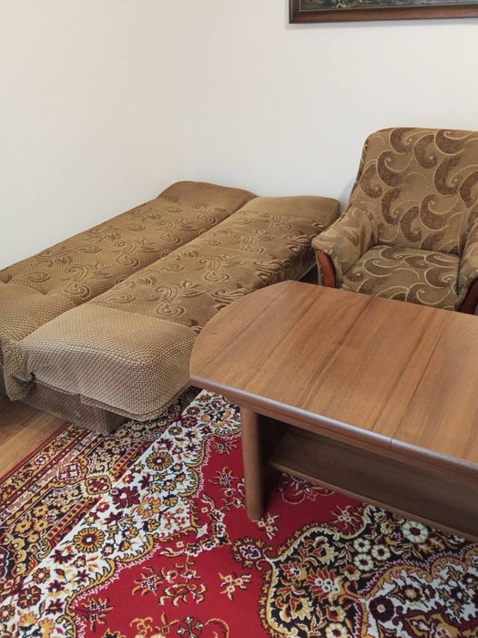 Komplet sofa, wesalka, kanapa, fotel i ława