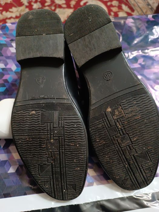 Шкіряні туфлі фірми CentrShoes