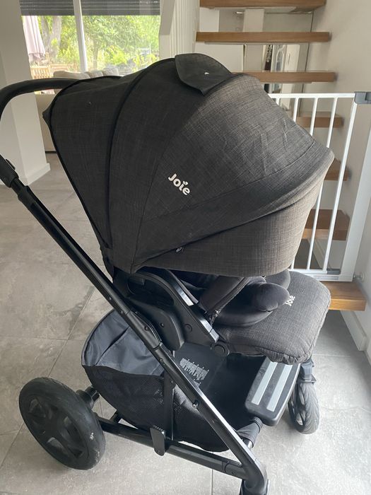 Vendo trio joie com acessorios frio e chuva