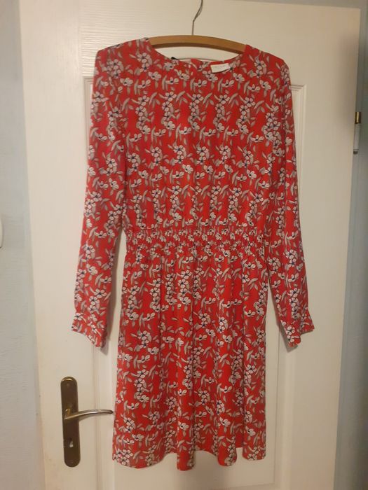 Sukienka vila czasrwona w kwiaty boho