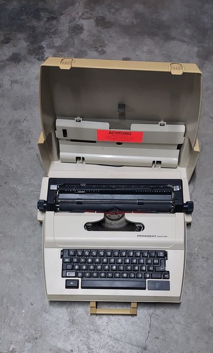 Máquina de escrever