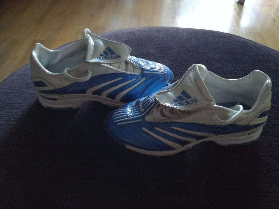 Sapatilhas ADIDAS tamanho 33