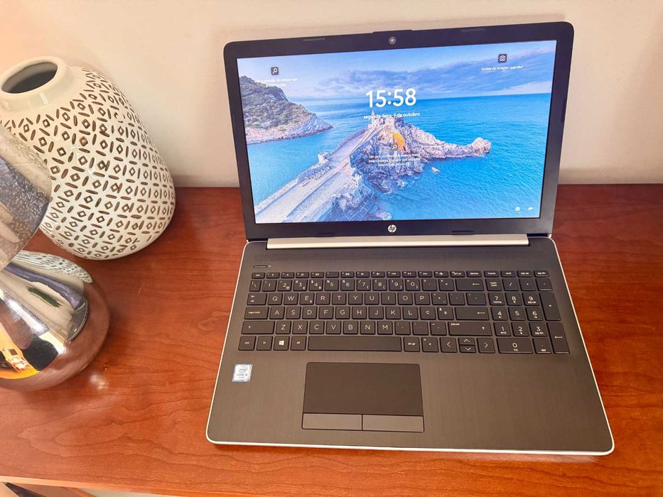 HP 15-da0052np 15.6"/i5-8250 Quad Core/16Gb Ram/Ssd 256Gb/GeForce 2Gb