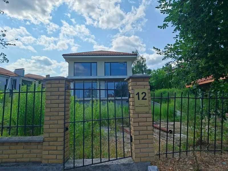 Сучасний будинок 232 м² у КМ «Маєток Перлина Італії», Іванковичі