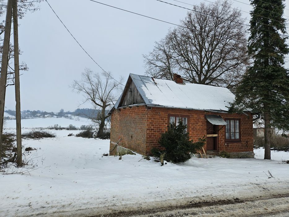 Działka zabudowana w malowniczej okolicy