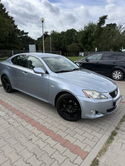 Lexus IS 220d z 2008 roku w wersji Prestige