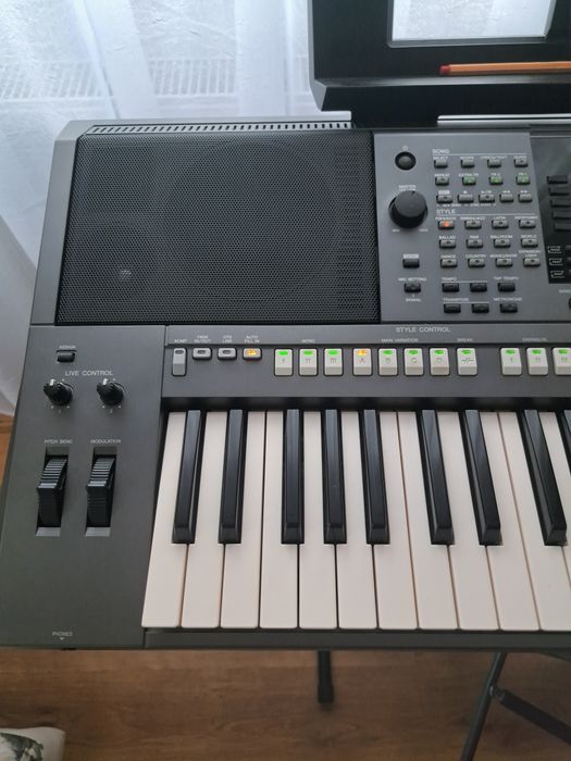 Keyboard Yamaha Psr s770.