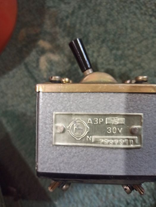 Переключателі мотор вакумник