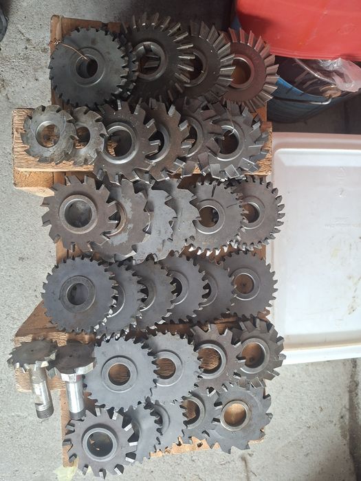 Frezy tarczowe 35 sztuk