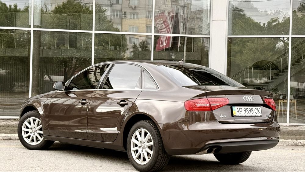 Продам Audi A4 официал