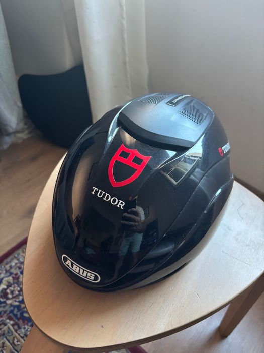 Capacete de ciclismo Abus gamechanger equipa Tudor