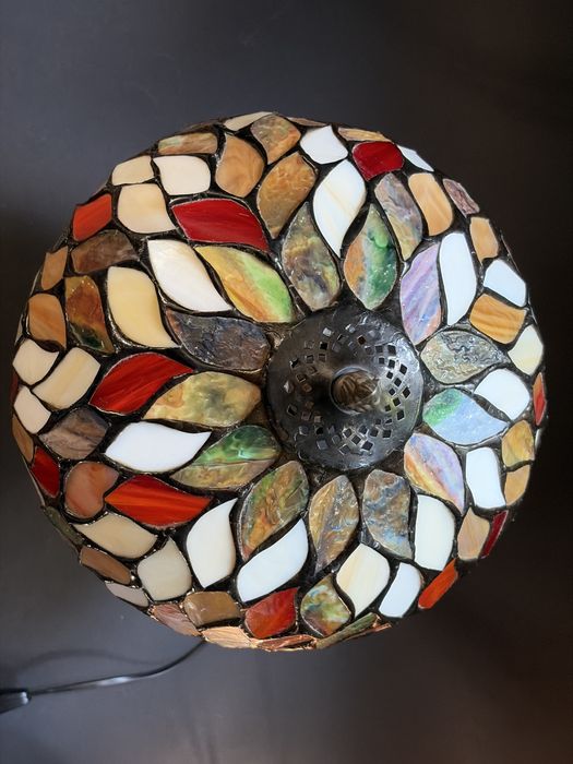 Lampa stołowa  witrażowa styl tiffany
