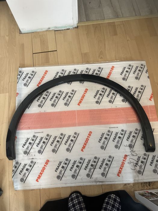 Audi Q5 80A listwa błotnika prawy tył