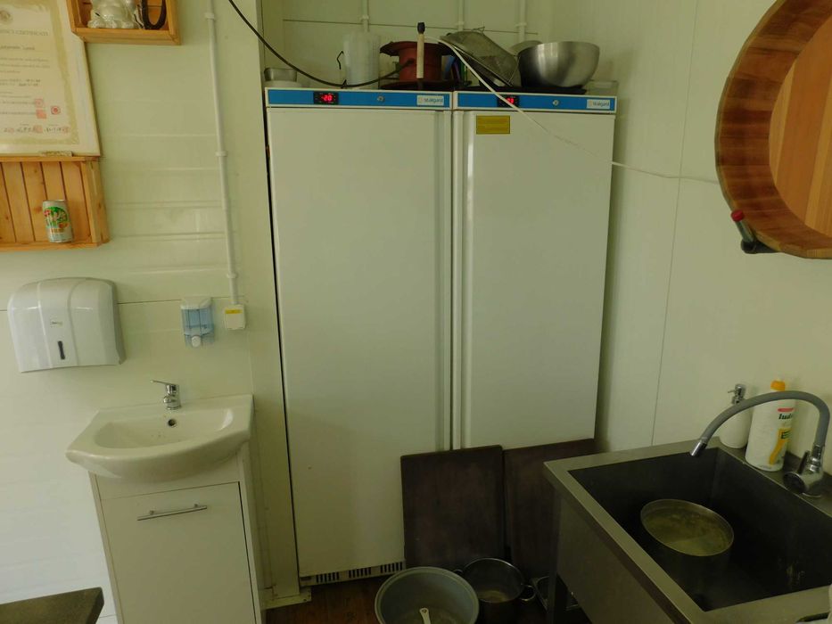 Syndyk sprzeda - szafę chłodniczą Stalglast 880401