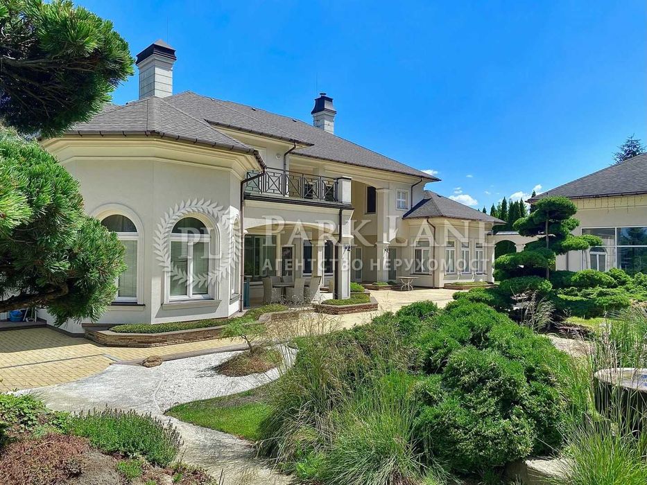 Оренда будинку Лісники. Будинок під горою. 1.3га землі.