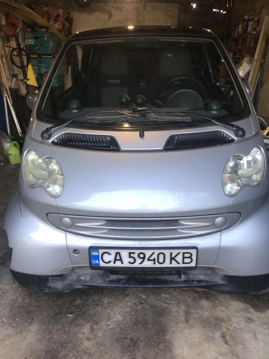 Автомобіль Smart fortwo після ДТП