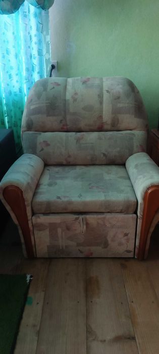 Розкладне крісло-ліжко