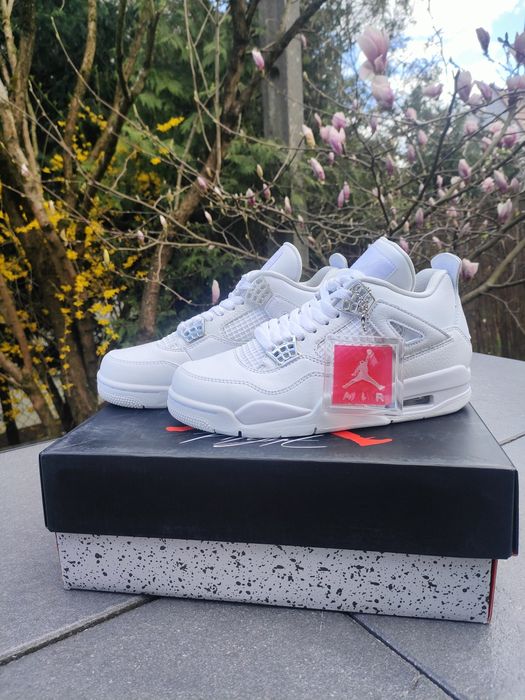 Jordan 4 koloru białego